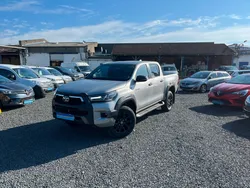 Toyota Hi lux 2.8 D4D 204 cv Invincible BVA Double Cabine HOMOLOGUE 4 PLACES SANS MALUS SANS TVS
