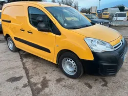 Citroen berlingo 1.6 hdi 100 bva - camera - régulateur - 3 places - 6 990 euros ttc