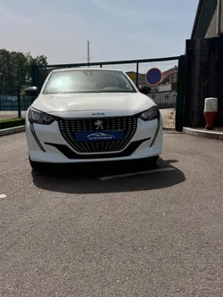 Peugeot 208 1.2 PureTech 75