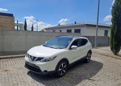 Nissan Qashqai 1.5 DCI 110 CV Tecto Panorâmico / Camera 360º