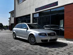 AUDI S4 AVANT 4.2 V8 Quattro - SIÈGES ÉLECTRIQUES/CHAUFFANTS - RÉGULATEUR - BIZONE