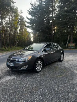 Opel astra 1.4i turbo 140cv éthanol Clim revisée garantie