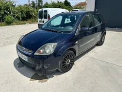 Ford Fiesta V 1.4TDCi 68ch Phase II 5 portes 5 places