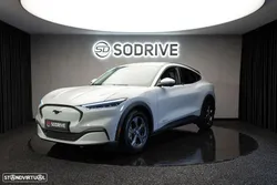 Ford Mustang Mach-E 75.7 kWh Premium AWD