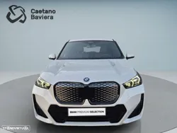 BMW iX1 eDrive20 Pack Desportivo M Pro