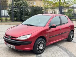 Peugeot 206 1.4i Essence 75 CH 5 Portes