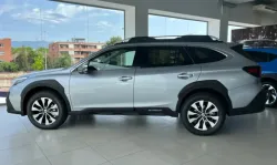SUBARU Outback 2.5 Touring CVT