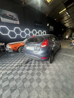 Ford fiesta 1L essence