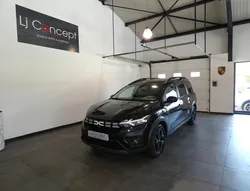 Dacia Jogger (2) 1.0 TCE 110 ch GSR2 SL Extreme 7 Places - 1°Main - Origine France - Suivi Complet - 59'865 km - Caméra - Navigation - Bluetooth - Régulateur de vitesse - Jantes 16"