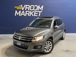 VOLKSWAGEN Tiguan 2.0 TDI 110ch Lounge - 2015 - Toit ouvrant - Attelage - Caméra de recul