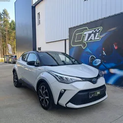 Toyota C-HR 1.8 Hybrid Square Collection