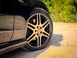 Mercedes-Benz E 250 AVANTGARD