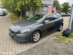 Volvo V40 D2