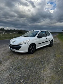 Peugeot 206+ 1.4 hdi 70cv révisée et garantie