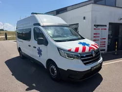 Renault Trafic L2H2 Ambulance Les Dauphins Type B - EN1789