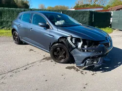 RENAULT MEGANE IV accidenté