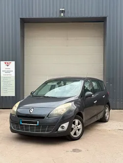 Renault grand scenic 1.5 dci 110 ch / 7 places