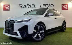 BMW iX xDrive 40 Pack Desportivo