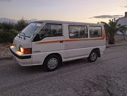 Mitsubishi L300 Mitsubishi L300 2.5D   1993   9 lugares