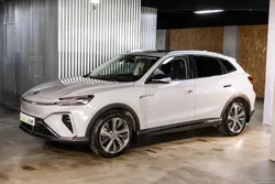 MG  70 kWh Luxury