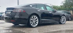 Tesla Model S 100 kWh Long Range Plus AWD