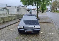 Mercedes-Benz C 220 C/ AC / Bancos em pele