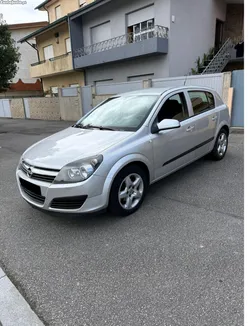 Opel Astra 1.3 impecável