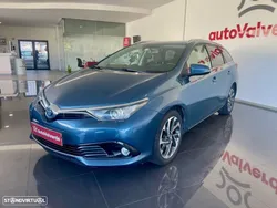 Toyota Auris 1.8 HSD Comfort +P.Sport+Navi