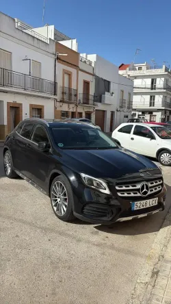 Mercedes-Benz GLA 200 AMG Line 7G-DCT