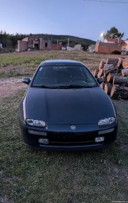 Mazda 323 323F
