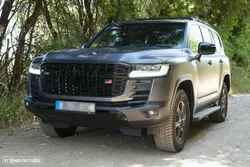 Toyota Land Cruiser LC300 GR Sport