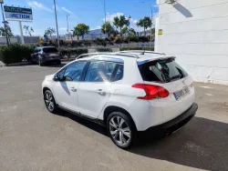 Peugeot 2008 1.2 PureTech S&S Allure 110