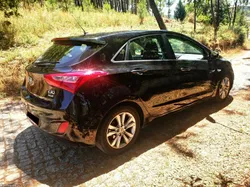 Hyundai i30 1.6 CRDI BLUE COMFORT J16 - NACIONAL - Utilitário de 5 Lugares