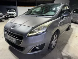 Peugeot 5008 phas 2 1.6 HDI 115CV 7 places/TOIT PANORAMIQUE/ GPS