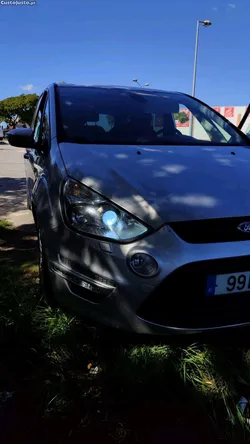 Ford S-Max .