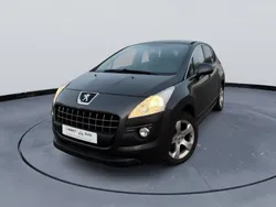Peugeot 3008 1.6 HDi 110Ch Premium / 1 er main / Garantie 24 mois