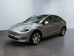 Tesla Model Y Standard RWD