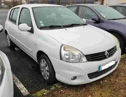 Clio campus 2010 1.2 60 cv 217500 km premiere main 2300