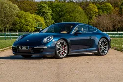 Porsche 991.1 Carrera 4S - Bleu Marine métallisé / Sort de révision / 2e main
