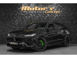 Lamborghini Urus V8 - NERO HELENE METAL / PACK CARBONE BANG&OLUFSEN 3D MASSAGE