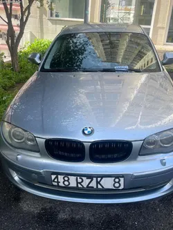 BMW M1 2011