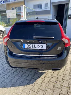 Volvo V60 V60 Plus in híbrida