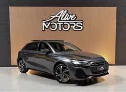 Audi A3 IV (2) Sportback 1.5 35 TFSI Mild Hybrid 150 S Line S TRONIC 7 - Toit ouvrant - Apple Carplay - Sièges chauffants - Volant Méplat - Pack Audio - Phares LED - Historique Complet - Voiture franç