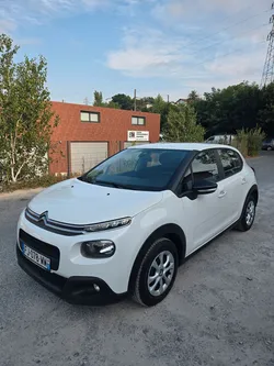 Citroen C3 III 1.2 VTi 80 CV ESSENCE 5 PLACES 42MKM EXCELLENT ETAT GARANTIE 1 AN DISTRIBUTION NEUVE
