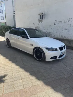 BMW 320 E90