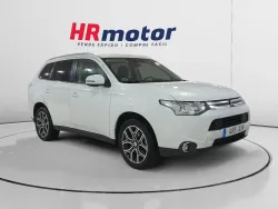 MITSUBISHI Outlander 220DI-D Motion 2WD