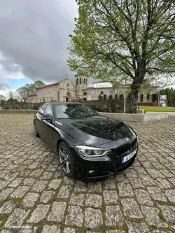 BMW 330 e iPerformance Pack M Shadow