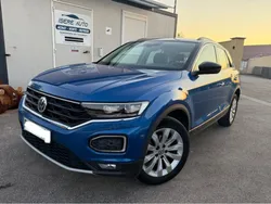 Volkswagen t roc tsi 115ch lounge faibles kms excellent état