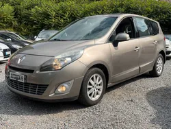RENAULT GRANDSCENIC III JADE 5 PLACES 1.9 DCi 130 cv AUTO DOCK 76