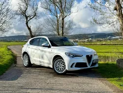 Alfa Romeo Stelvio Alfa Romeo Stelvio V6 2.9 Bi-Turbo AT8-Q4 Quadrifoglio